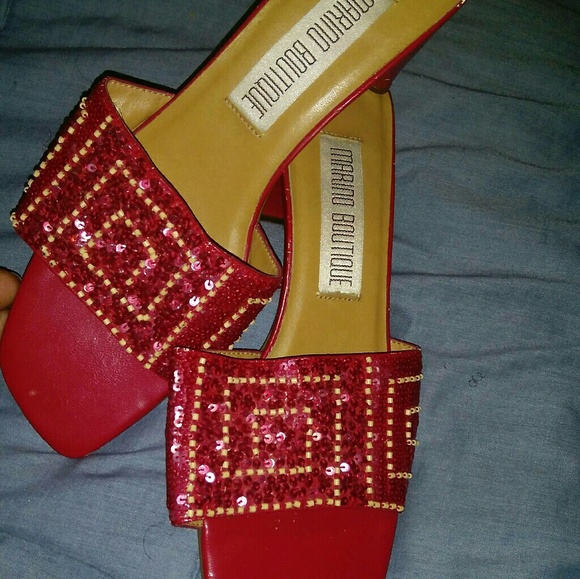 RED HEELS - Picture 3 of 3